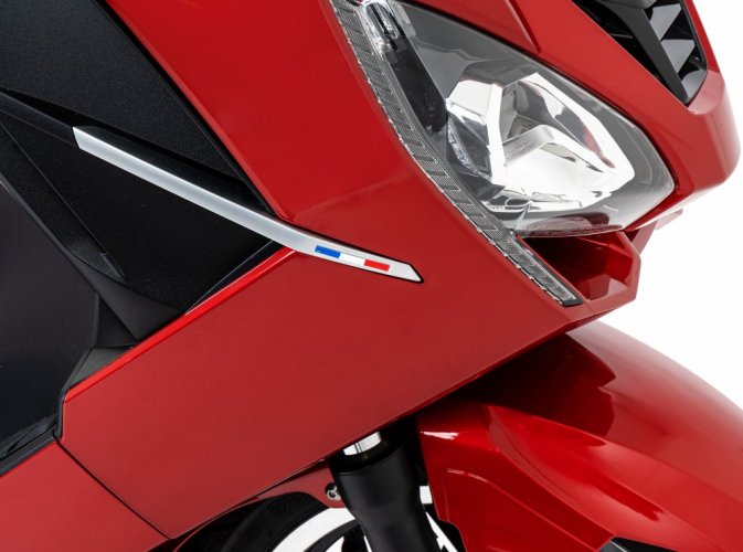 Peugeot Pulsion 125i Allure - Red Ultimate