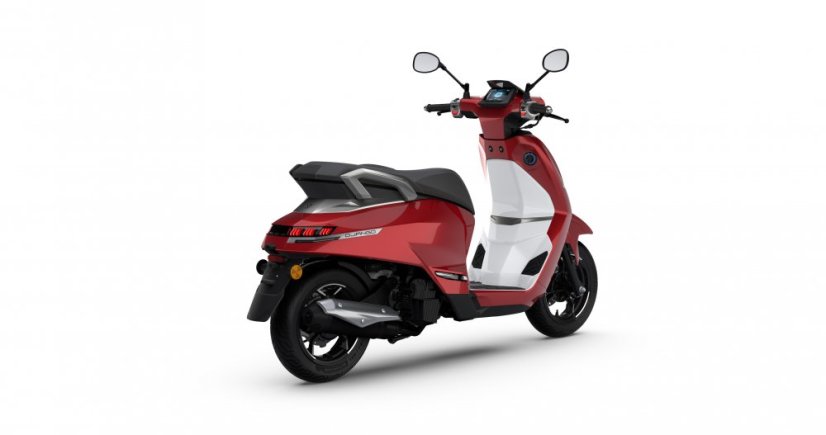 Django 125i EVO Allure - Cherry Red