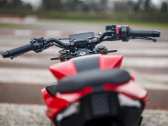 Fantic STEALTH 125 MY25 Červená