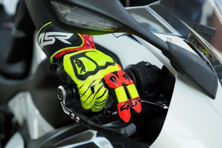 4SR Stingray Race Spec Neon - Velikost: M