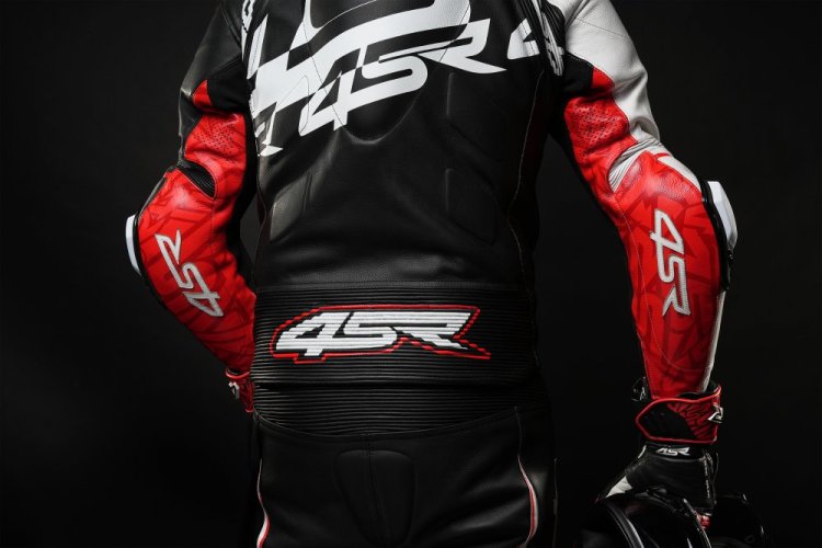 4SR RR Pista AR - Velikost: 56
